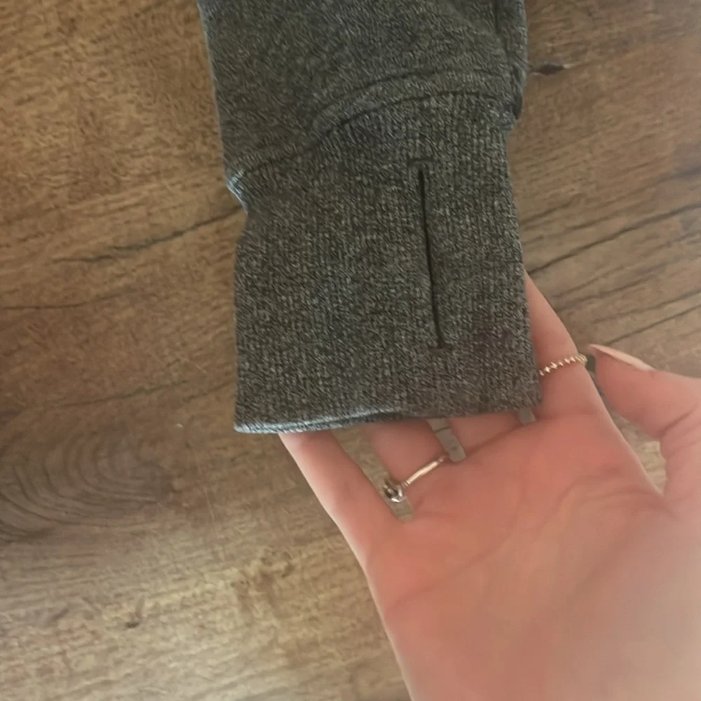 Lululemon Scuba Jacket - Picture 4 of 4